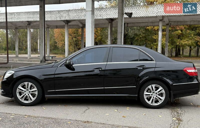 Седан Mercedes-Benz E-Class 2011 в Смілі фото 17 Седан Mercedes-Benz E-Class 2011 в Смілі