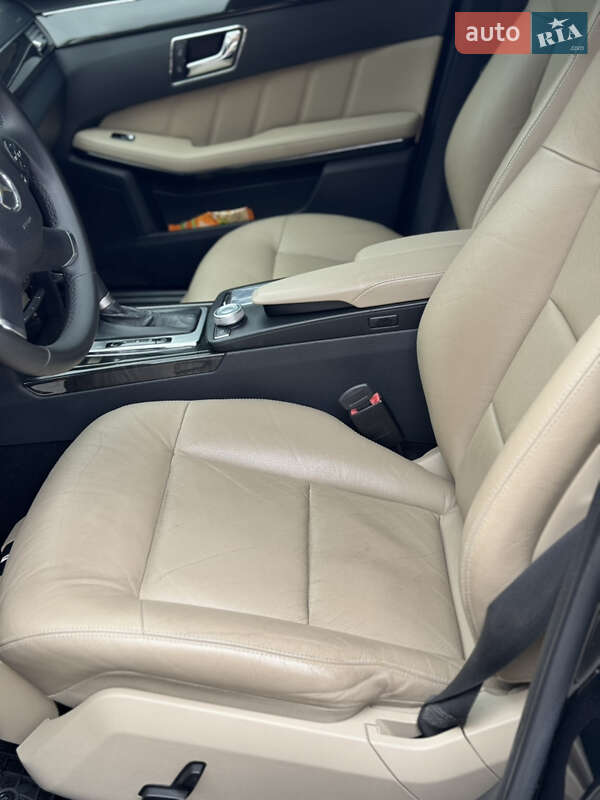 Седан Mercedes-Benz E-Class 2009 в Самборе фото 48 Седан Mercedes-Benz E-Class 2009 в Самборе
