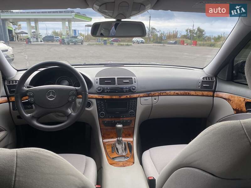 Седан Mercedes-Benz E-Class 2007 в Кривом Роге
