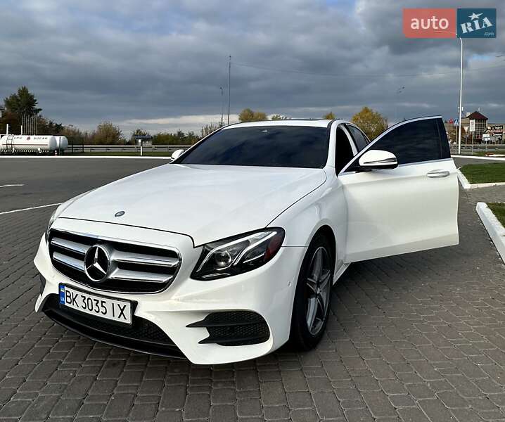 Седан Mercedes-Benz E-Class 2016 в Ровно фото 11 Седан Mercedes-Benz E-Class 2016 в Ровно