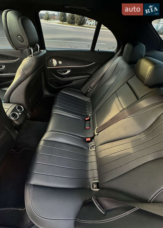 Седан Mercedes-Benz E-Class 2016 в Ровно фото 21 Седан Mercedes-Benz E-Class 2016 в Ровно
