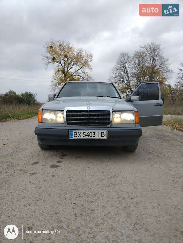 Седан Mercedes-Benz E-Class 1991 в Каменец-Подольском