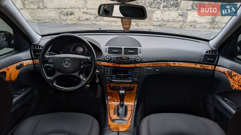 Седан Mercedes-Benz E-Class 2007 в Тернополе