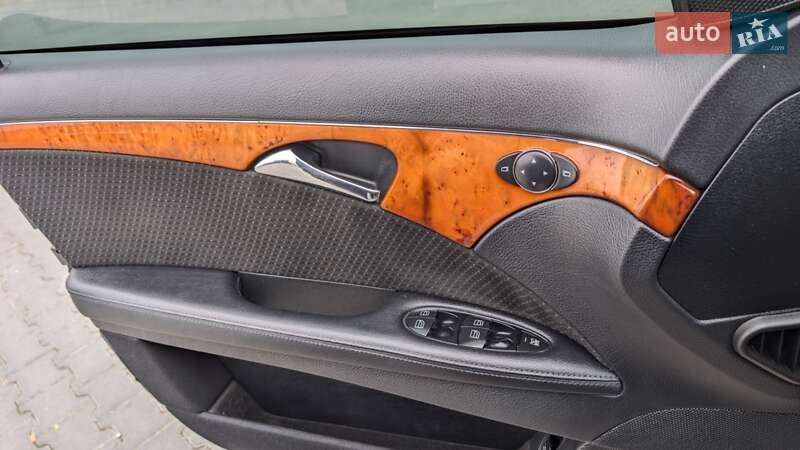 Седан Mercedes-Benz E-Class 2007 в Тернополе