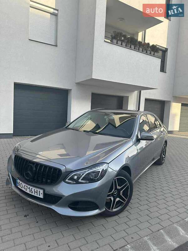 Седан Mercedes-Benz E-Class 2014 в Береговому