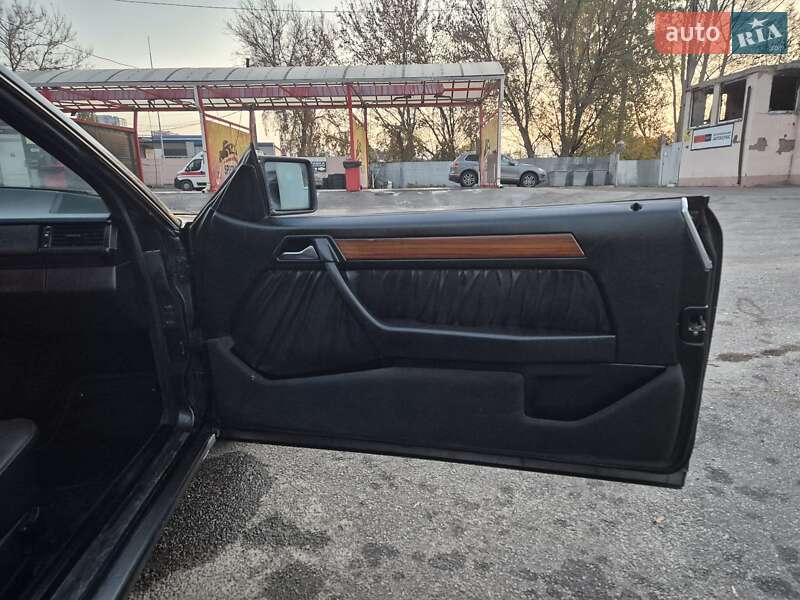 Купе Mercedes-Benz E-Class 1995 в Харькове