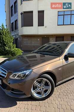 Седан Mercedes-Benz E-Class 2015 в 