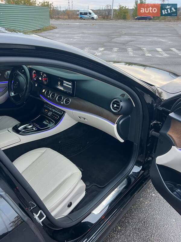Седан Mercedes-Benz E-Class 2017 в Харькове фото 4 Седан Mercedes-Benz E-Class 2017 в Харькове