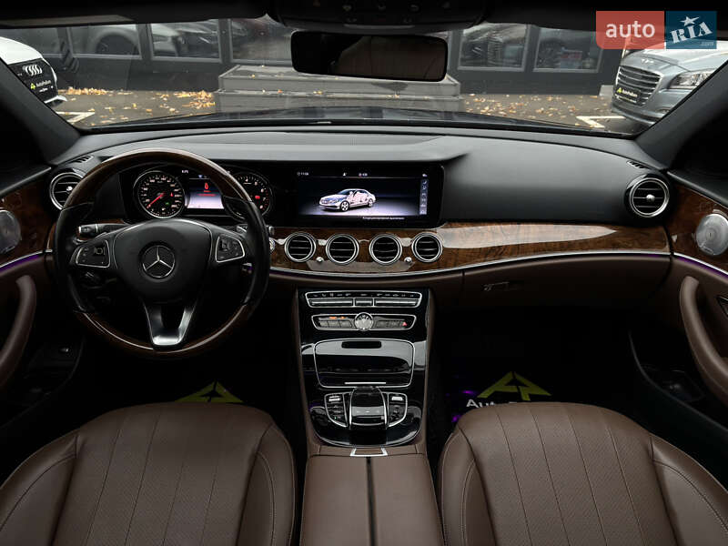Седан Mercedes-Benz E-Class 2017 в Києві фото 25 Седан Mercedes-Benz E-Class 2017 в Києві