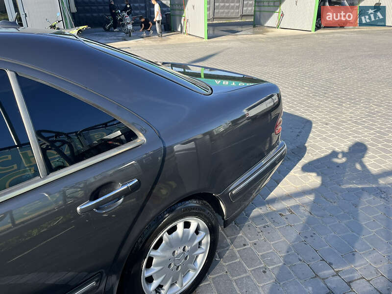 Седан Mercedes-Benz E-Class 2001 в Кам'янець-Подільському