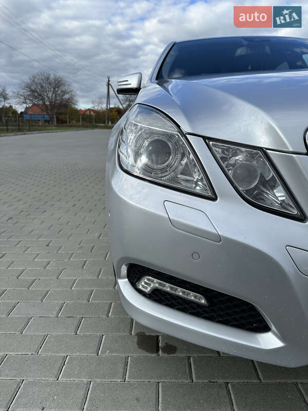 Седан Mercedes-Benz E-Class 2010 в Бершади фото 14 Седан Mercedes-Benz E-Class 2010 в Бершади