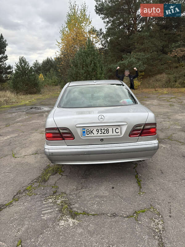 Седан Mercedes-Benz E-Class 2001 в Владимирце фото 2 Седан Mercedes-Benz E-Class 2001 в Владимирце