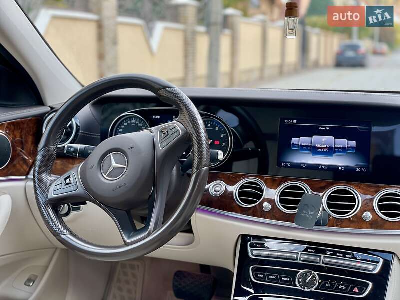 Седан Mercedes-Benz E-Class 2017 в Мукачевому фото 19 Седан Mercedes-Benz E-Class 2017 в Мукачевому