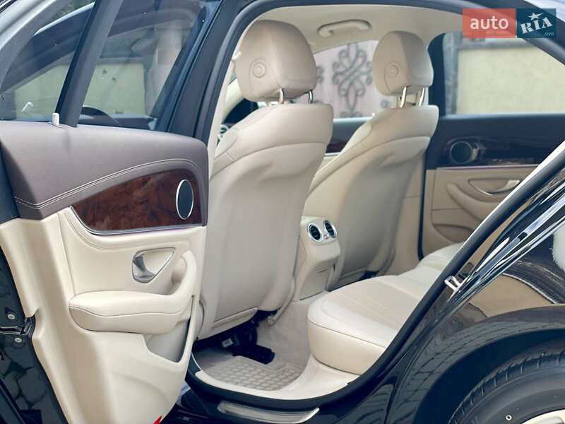 Седан Mercedes-Benz E-Class 2017 в Мукачевому фото 37 Седан Mercedes-Benz E-Class 2017 в Мукачевому