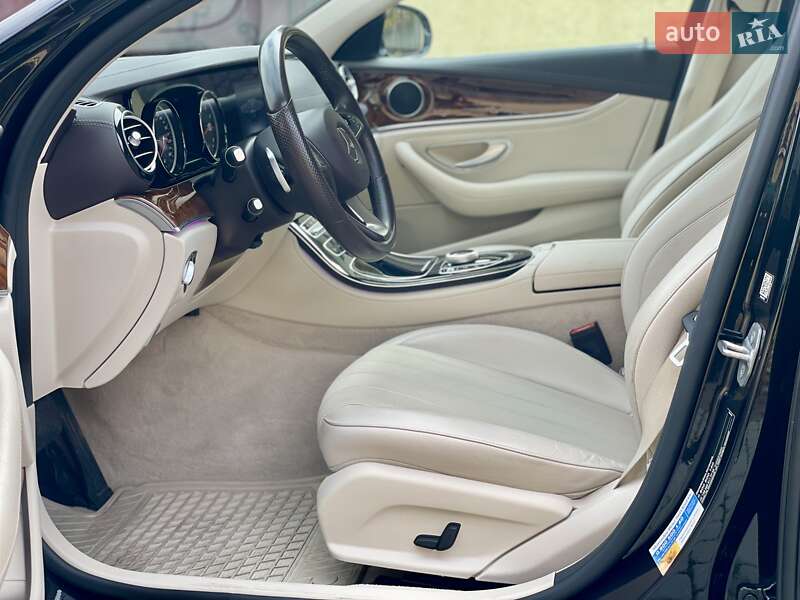 Седан Mercedes-Benz E-Class 2017 в Мукачевому фото 42 Седан Mercedes-Benz E-Class 2017 в Мукачевому