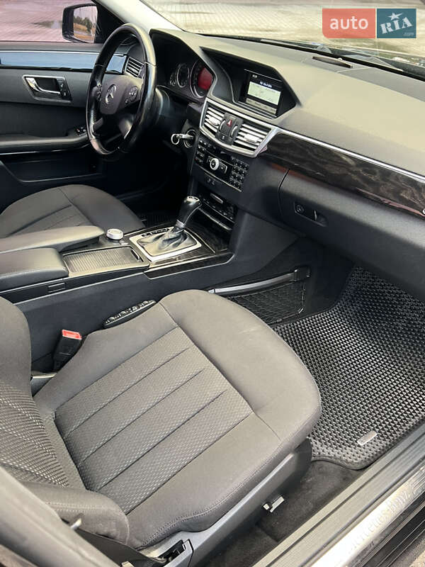 Седан Mercedes-Benz E-Class 2009 в Ковеле фото 30 Седан Mercedes-Benz E-Class 2009 в Ковеле