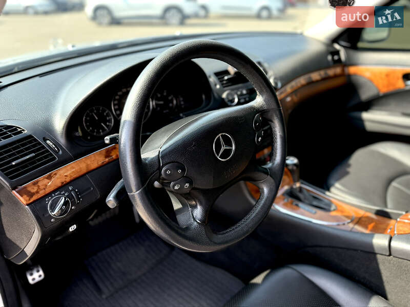Седан Mercedes-Benz E-Class 2008 в Киеве