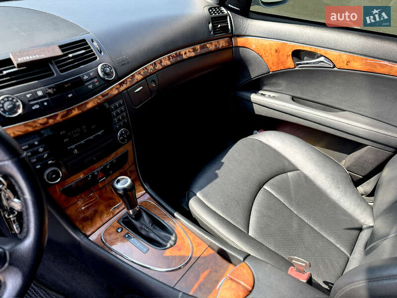 Седан Mercedes-Benz E-Class 2008 в Киеве