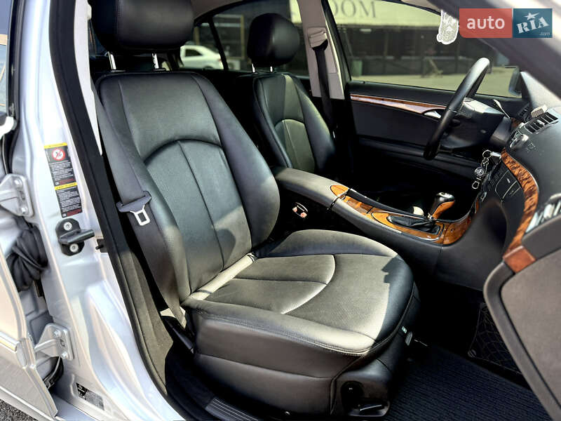 Седан Mercedes-Benz E-Class 2008 в Киеве