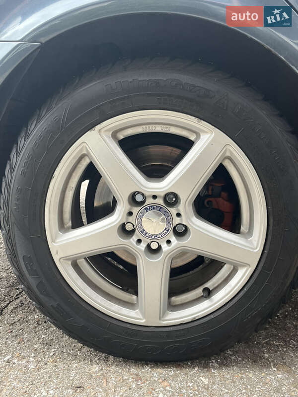 Седан Mercedes-Benz E-Class 2002 в Одесі