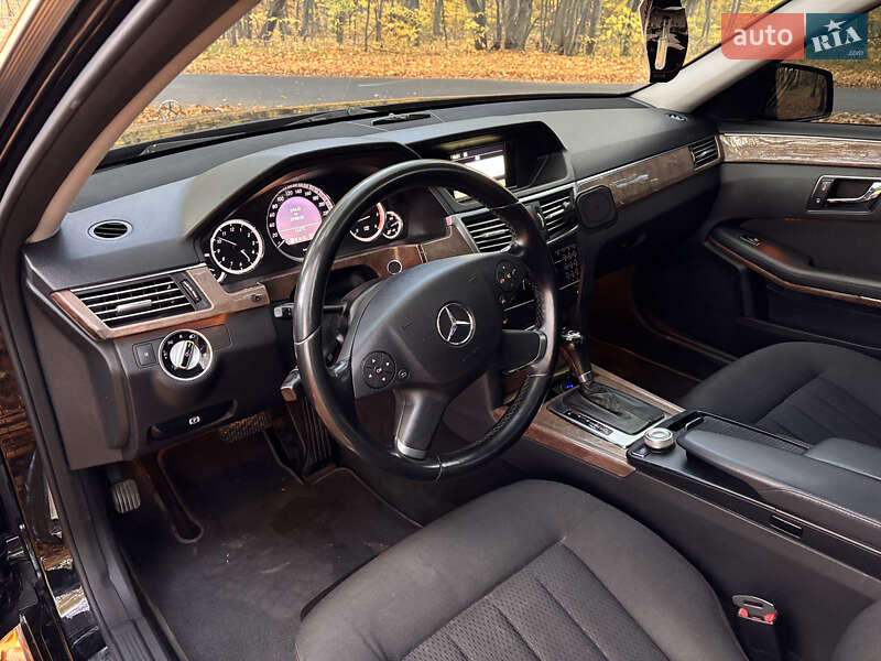 Універсал Mercedes-Benz E-Class 2011 в Золочеві фото 18 Універсал Mercedes-Benz E-Class 2011 в Золочеві