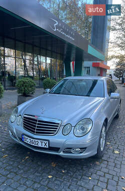 Седан Mercedes-Benz E-Class 2006 в Львові