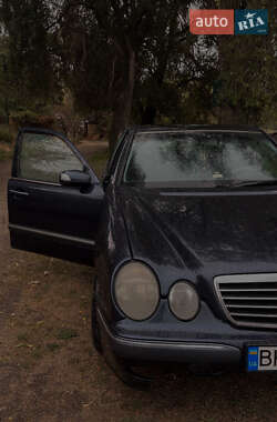 Седан Mercedes-Benz E-Class 2000 в Миколаєві