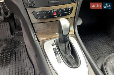 Седан Mercedes-Benz E-Class 2005 в  фото 16 Седан Mercedes-Benz E-Class 2005 в