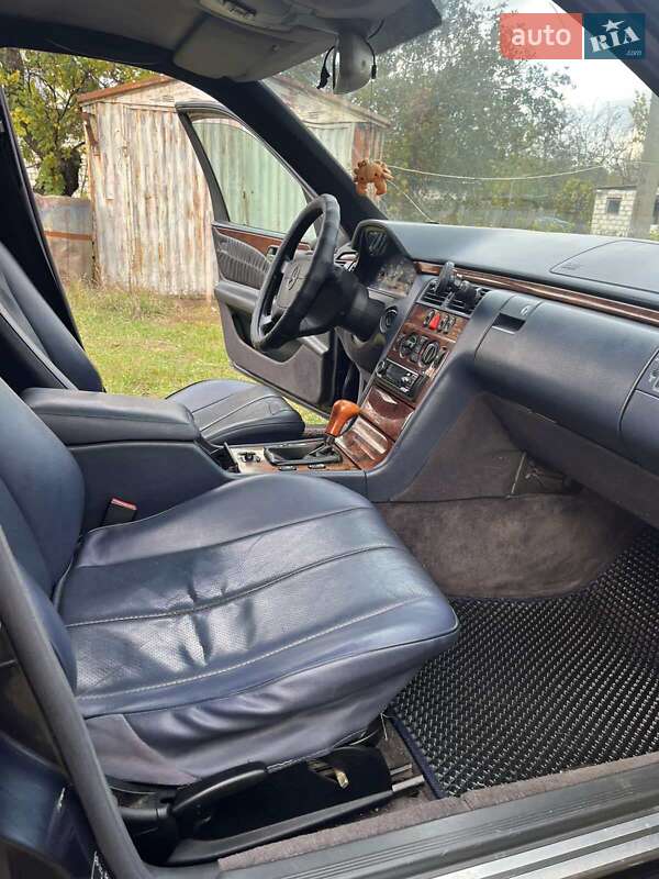 Седан Mercedes-Benz E-Class 1998 в Харкові фото 34 Седан Mercedes-Benz E-Class 1998 в Харкові
