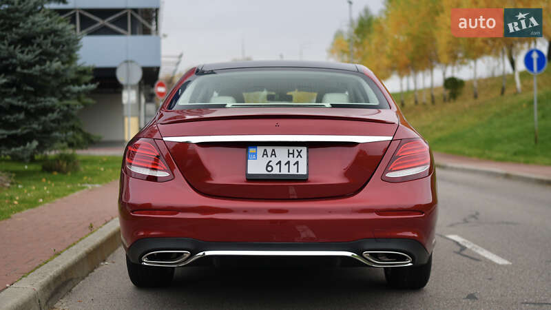 Седан Mercedes-Benz E-Class 2016 в Киеве