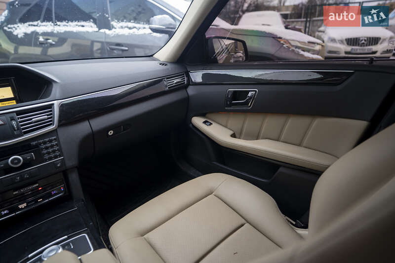 Седан Mercedes-Benz E-Class 2010 в Киеве фото 18 Седан Mercedes-Benz E-Class 2010 в Киеве