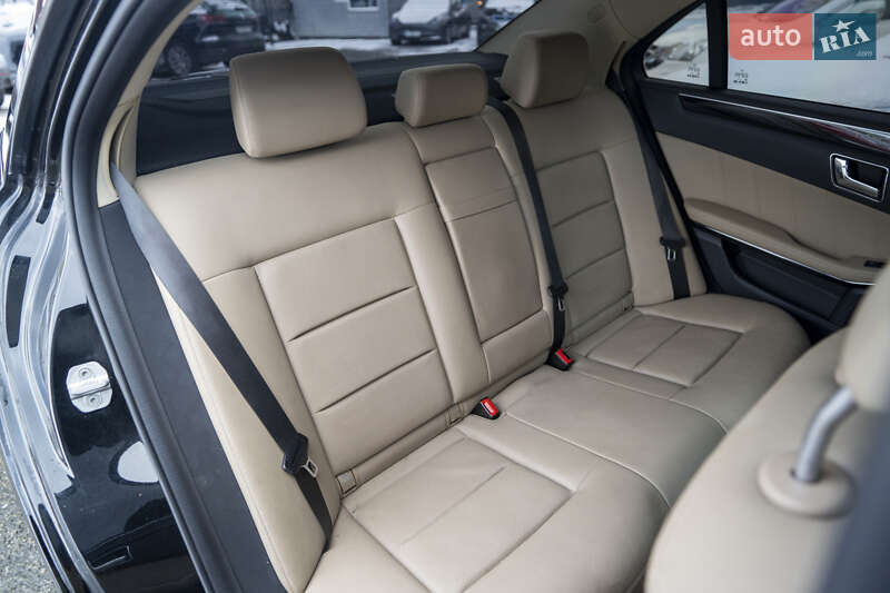 Седан Mercedes-Benz E-Class 2010 в Киеве фото 25 Седан Mercedes-Benz E-Class 2010 в Киеве