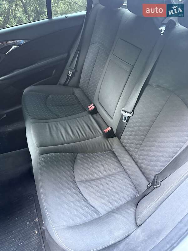 Седан Mercedes-Benz E-Class 2005 в Хусті фото 12 Седан Mercedes-Benz E-Class 2005 в Хусті