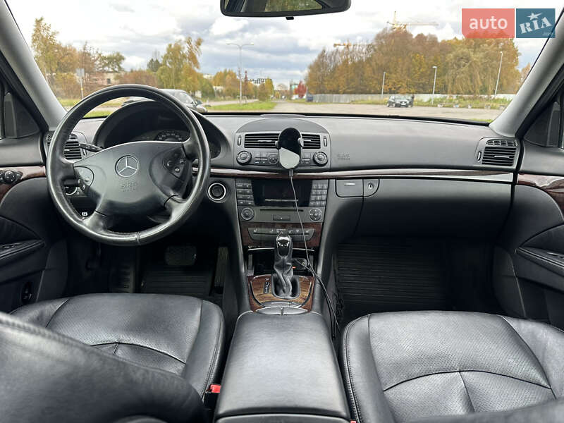 Седан Mercedes-Benz E-Class 2005 в Львове фото 15 Седан Mercedes-Benz E-Class 2005 в Львове