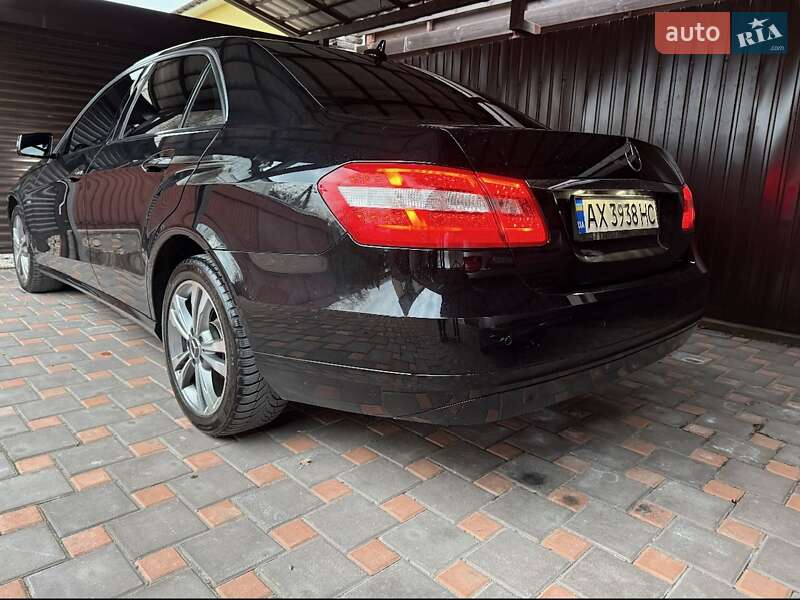 Седан Mercedes-Benz E-Class 2012 в Харькове фото 17 Седан Mercedes-Benz E-Class 2012 в Харькове