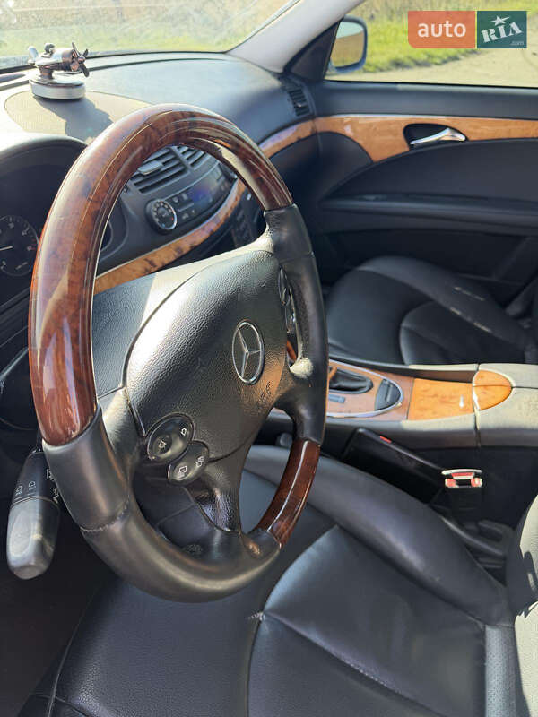Седан Mercedes-Benz E-Class 2007 в Виннице