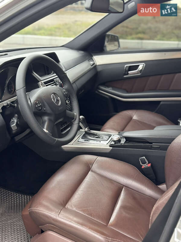 Седан Mercedes-Benz E-Class 2010 в Києві фото 14 Седан Mercedes-Benz E-Class 2010 в Києві