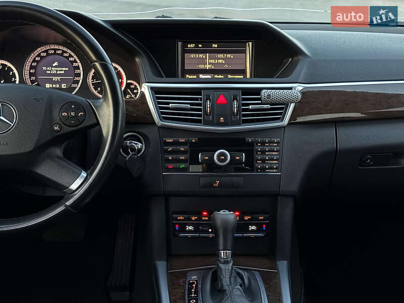 Седан Mercedes-Benz E-Class 2010 в Ужгороде фото 11 Седан Mercedes-Benz E-Class 2010 в Ужгороде