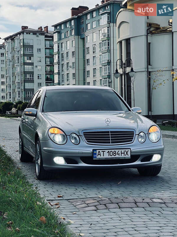 Mercedes-Benz E-Class 2004 Mercedes-Benz E-Class 2004