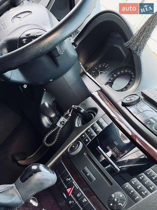 Седан Mercedes-Benz E-Class 2004 в Ивано-Франковске