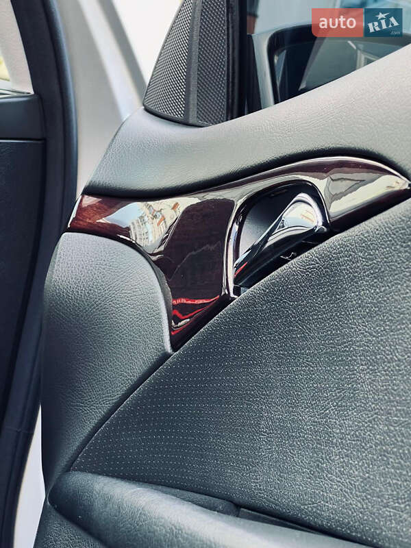 Седан Mercedes-Benz E-Class 2004 в Ивано-Франковске