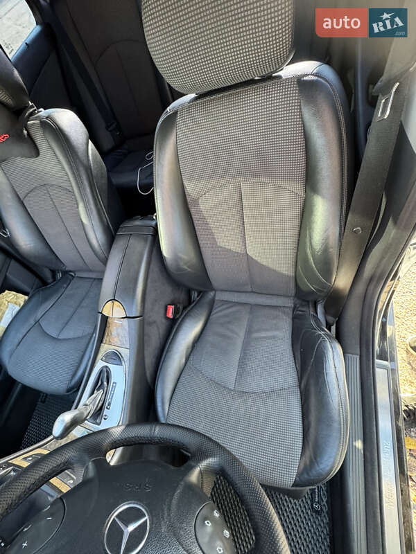 Седан Mercedes-Benz E-Class 2006 в Чернигове фото 20 Седан Mercedes-Benz E-Class 2006 в Чернигове