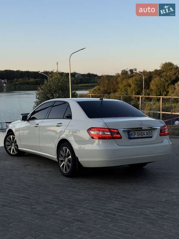 Седан Mercedes-Benz E-Class 2010 в Запоріжжі фото Седан Mercedes-Benz E-Class 2010 в Запоріжжі