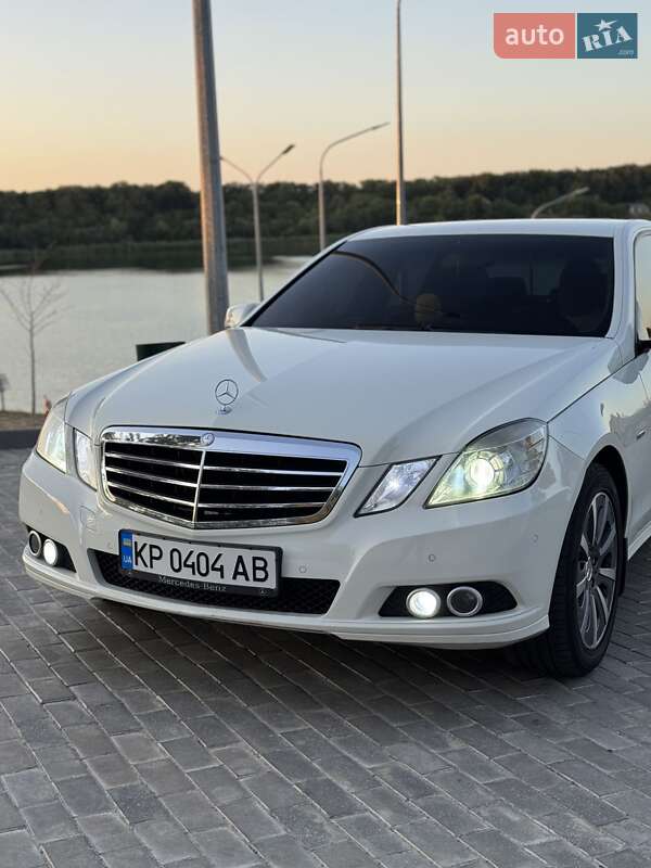 Седан Mercedes-Benz E-Class 2010 в Запоріжжі фото 7 Седан Mercedes-Benz E-Class 2010 в Запоріжжі