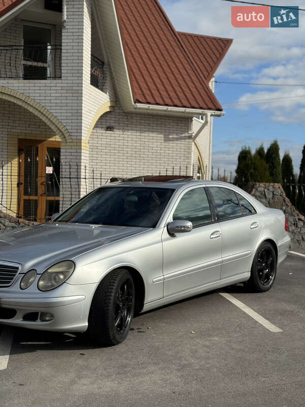 Седан Mercedes-Benz E-Class 2004 в Вінниці