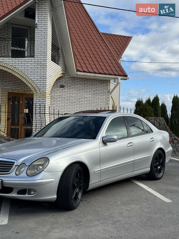 Седан Mercedes-Benz E-Class 2004 в Вінниці