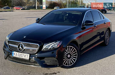 Седан Mercedes-Benz E-Class 2016 в Києві