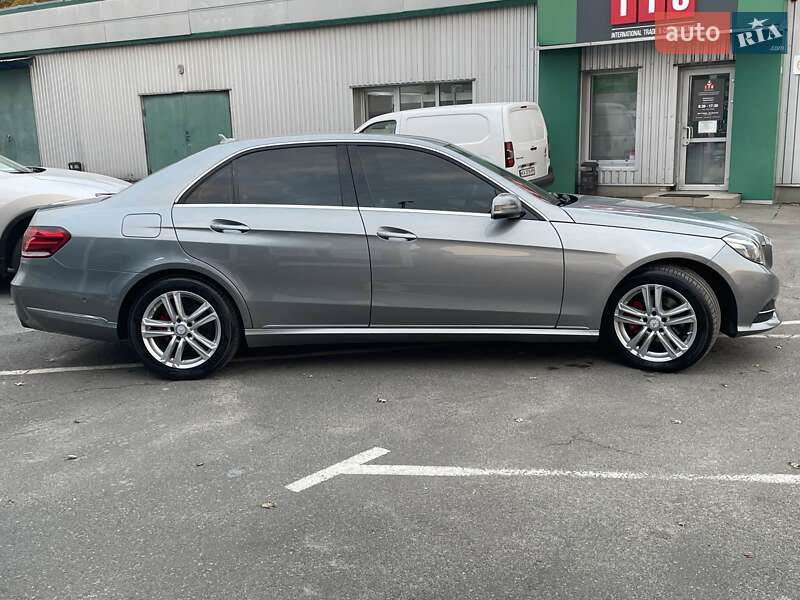 Седан Mercedes-Benz E-Class 2013 в Киеве фото 12 Седан Mercedes-Benz E-Class 2013 в Киеве
