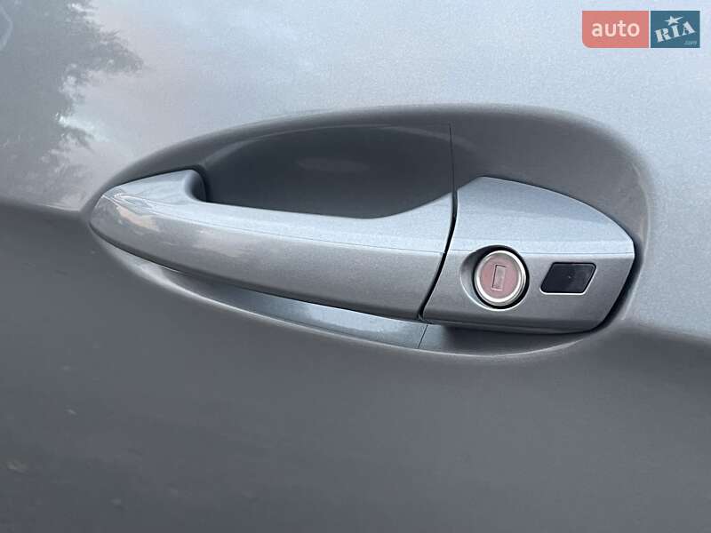 Седан Mercedes-Benz E-Class 2013 в Киеве фото 30 Седан Mercedes-Benz E-Class 2013 в Киеве