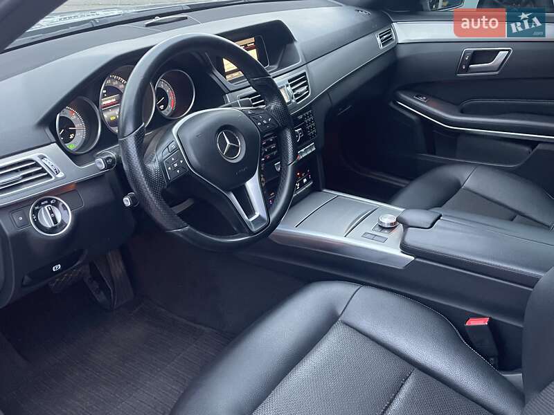 Седан Mercedes-Benz E-Class 2013 в Киеве фото 34 Седан Mercedes-Benz E-Class 2013 в Киеве